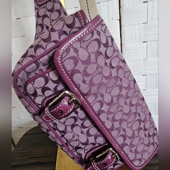 Coach Handbags - COACH Vintage Bon Voyage Signature Jacquard Belt Bag/ Fanny Pack Purple